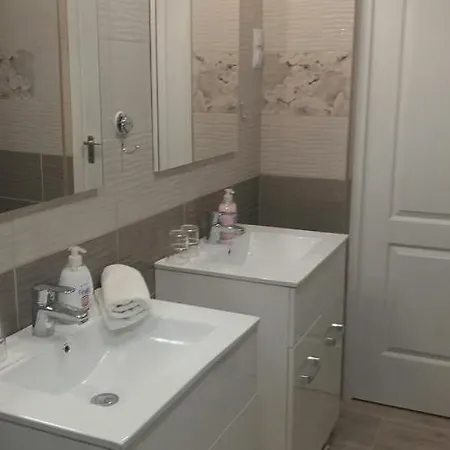 Apartman House *