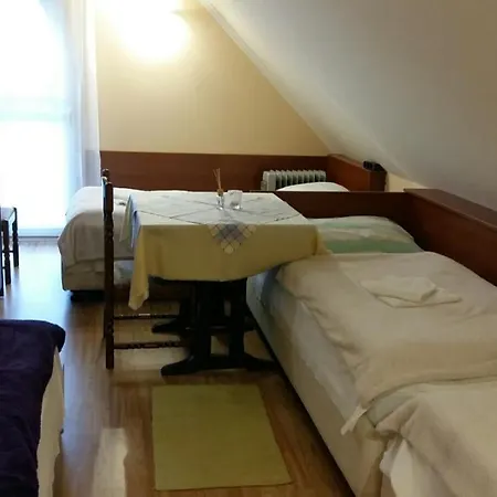 House 招待所