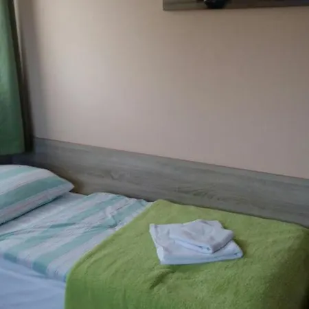 House 3* Asvanyraro
