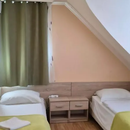 House 3*