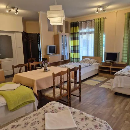 House 3* Asvanyraro