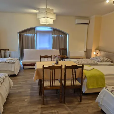 House Guest house Asvanyraro