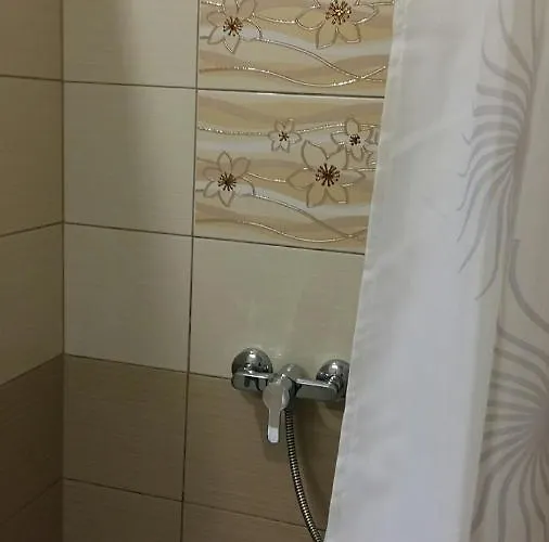 House ゲストハウス Ásványráró
