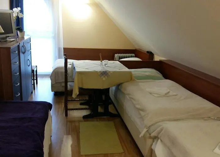 House ゲストハウス