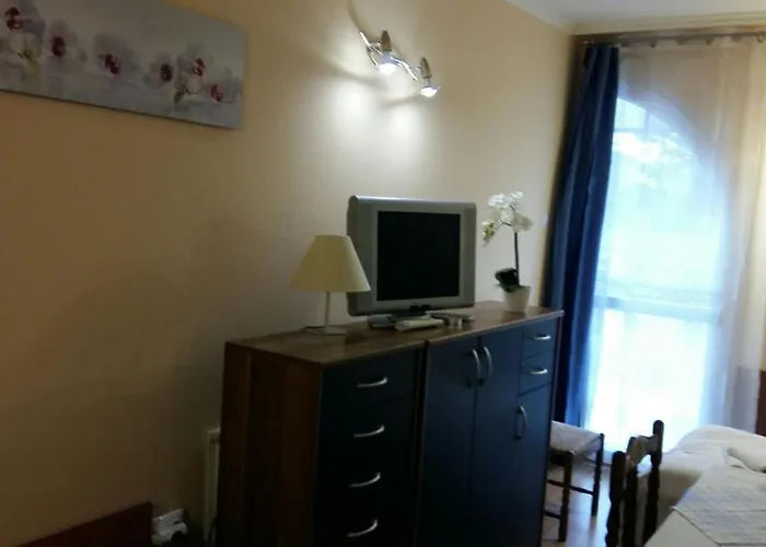 House 3*